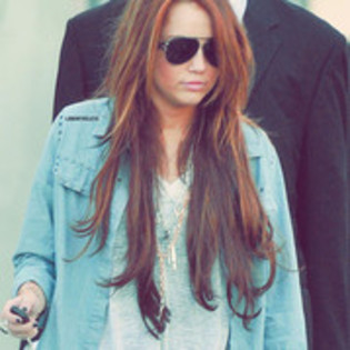 22189805_ZNPEBZFIJ - catev apoze cu miley