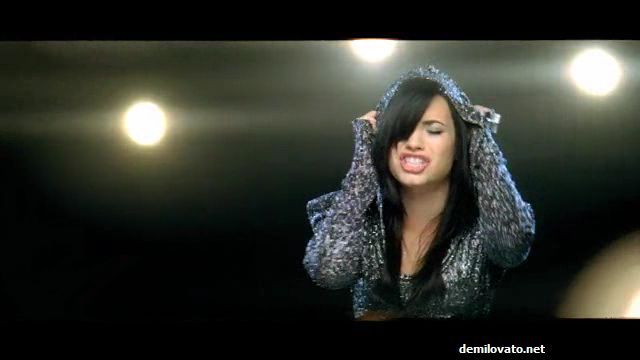 demilovato_net-rememberdecembermv-0030