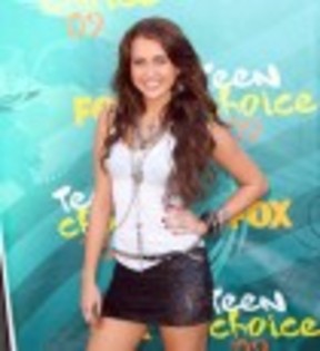  - 0 A MILEY CYRUS POZE EXTREM DE RARE A 0