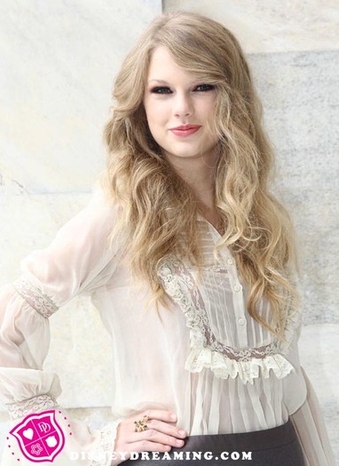 Taylor-Swift-Photo-Shoot-6-Picture - Taylor Swift