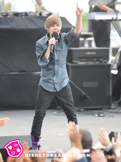 Justin-Bieber-Concert-One-Time - Justin Biber