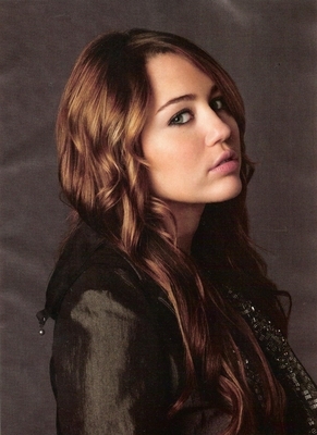  - 0 A MILEY CYRUS POZE EXTREM DE RARE A 0