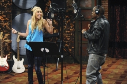 22199710_URPTWELIN - MILEY CYRUS-HANNAH MONTANA -4 EVER