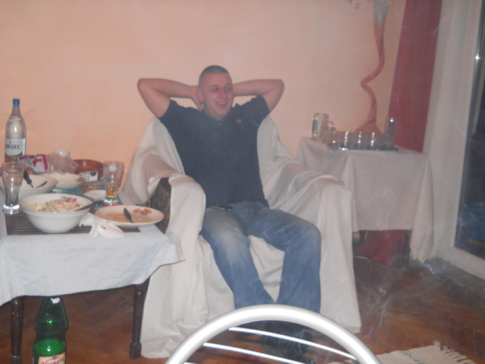 haideti sa ne vedem de-ale noastre - cu gasca la meci