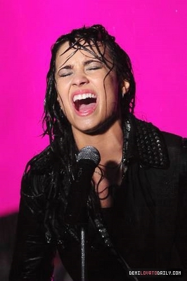 normal_182 - Dont Forget Video Stills