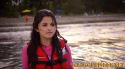 images[2] - Magicienii din Waverly Place