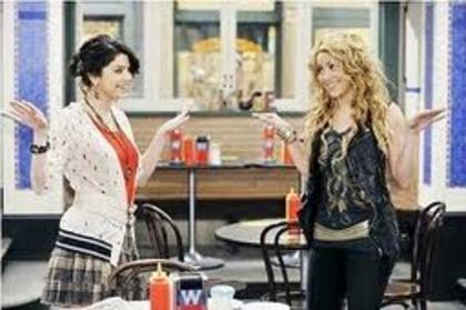 images[6] - Magicienii din Waverly Place