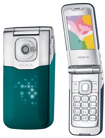 The-Nokia-7510-Supernova-Is-a-Super-New-Phone