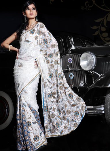 76906 - Saree