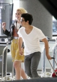 14803330_SURJBTWDD - chelsea staub si joe jonas