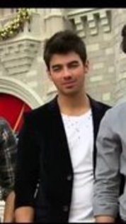 12845628_AGPPSGUTE - 0-jonas brothers00