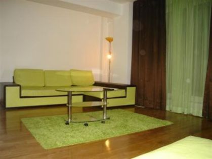 apartamente_bucuresti_regim - vila xocupatx de HotelFameGirl