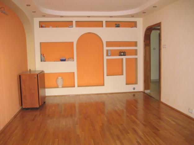 62010538_4-apartament-3-camere-Onesti-Case-Apartamente-de-vanzare