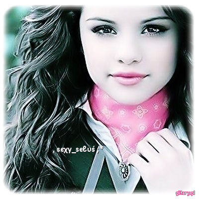 22453560_RFFHOWLQS - poze Selena Gomez