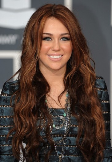 miley-cyrus-2010-4-540x778