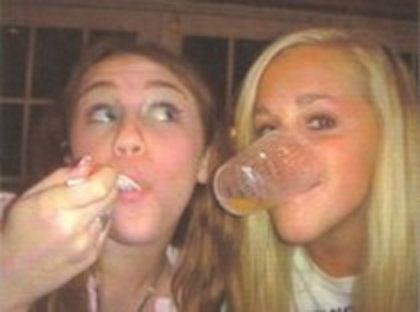 QCSFNSLXSGHKYADOKRW - Miley Cyrus