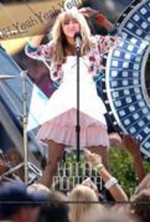 KDVXRFAGHDUWEADTKAH - Hannah Montana the Movie