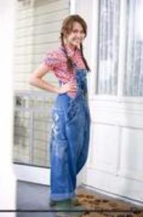 CDXYAHGILFBRKHMXCQN - Hannah Montana the Movie