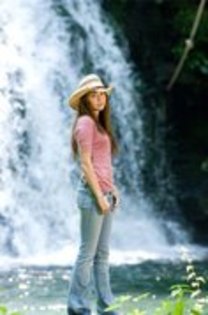 APUCHRWGSLERQMCKANK - Hannah Montana the Movie