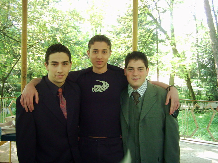 DSCI0136 - 2004-04 Aprilie