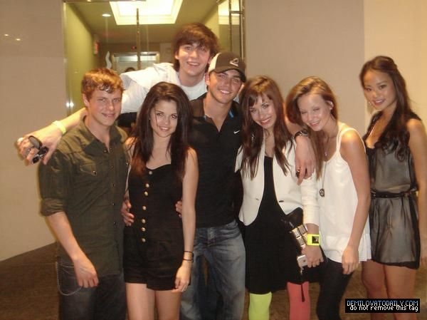 001 - Princess Protection Program 2009 On the Set