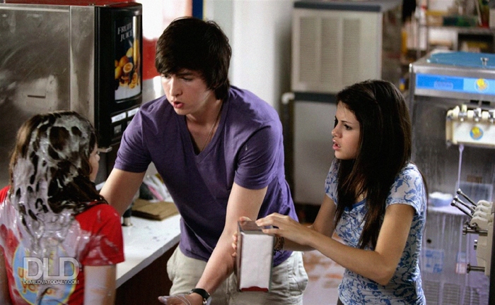 042 - Princess Protection Program 2009 Stills