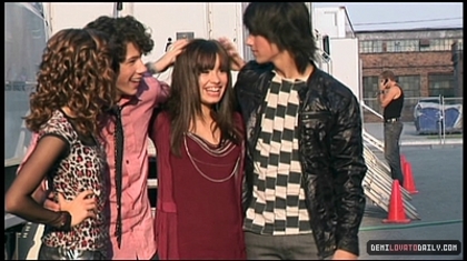 normal_PDVD_107 - Jonas Brothers Real Life Rockstars