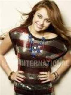 10894967_MSRDPSMNG - sedinta foto Miley C 1