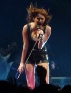 17176534_TKBRBXLPN - Miley Cyrus