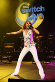 17176519_GCGQFDCXF - Miley Cyrus