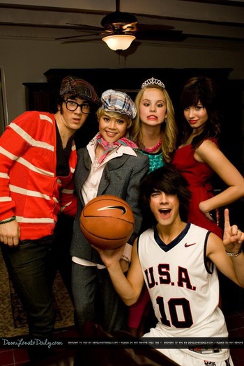 h - Camp Rock 2008 On the Set