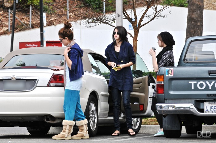 004 - NOVEMBER 1ST Leaving McDonald with Selena and Dallas