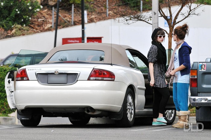 025 - NOVEMBER 1ST Leaving McDonald with Selena and Dallas