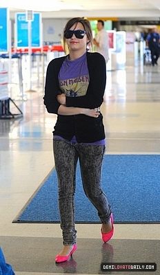 normal_009 - SEPTEMBER 20TH - At LAX Airport