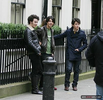 normal_012 - SEPTEMBER 9TH - With the Jonas Brothers Filming a Photoshoot in UK