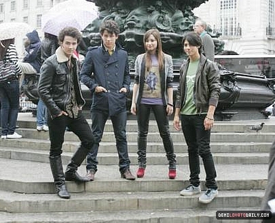normal_015 - SEPTEMBER 9TH - With the Jonas Brothers Filming a Photoshoot in UK