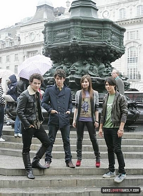 normal_019 - SEPTEMBER 9TH - With the Jonas Brothers Filming a Photoshoot in UK