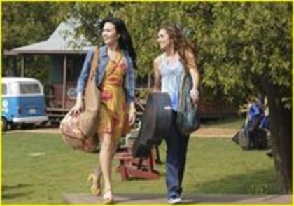 22492899_WGCAVTEGN - 0-camp rock 2