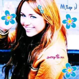 21829570_AKSZGMWWU - Miley Cyrus 0
