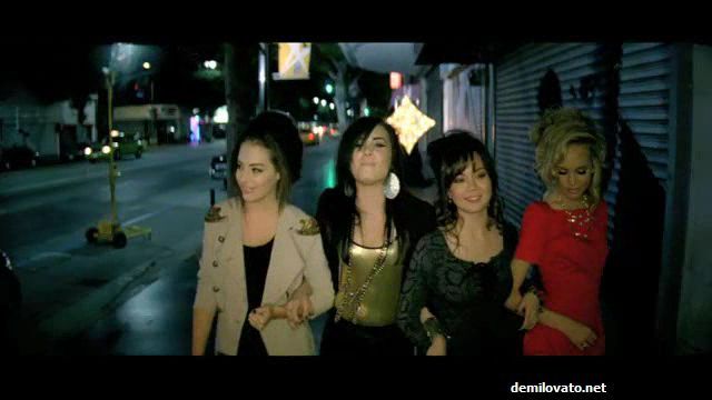 demilovato_net-rememberdecembermv-0080 - 3c