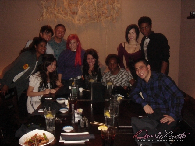 001 - NOVEMBER 6TH - Has dinner with Camp Rock Cast