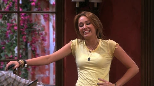 normal_s04e08_mkv_000421087