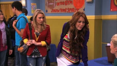 normal_hannah_montana_to_the_principal_s_office_hd_m4v_000230855 - poze hanah montana forever