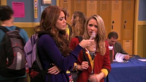 normal_hannah_montana_to_the_principal_s_office_hd_m4v_000308933 - poze hanah montana forever