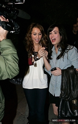 normal_001 - FEBRUARY 12TH - Dinning at Koi with Selena and Miley