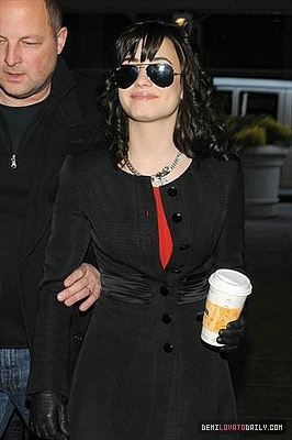 normal_007 - JANUARY 30TH - Arriving at the FOX Studios