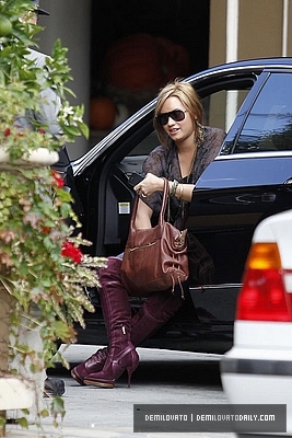 normal_001 - OCTOBER 7TH - Arriving at a business meeting in Beverly Hills