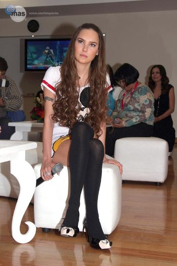 _12-f1b94946-c82f-102c-80b6-0019b9d5c8df - Belinda