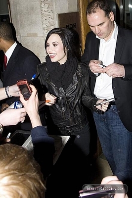 normal_005 - JANUARY 24TH - Leaving BBC One Studios and Arriving at the Soho Hotel