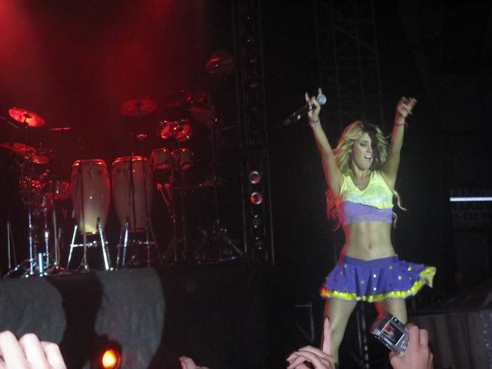 ATgAAABsO5vzknhqgezFQnFmJjLTrqfGuZK